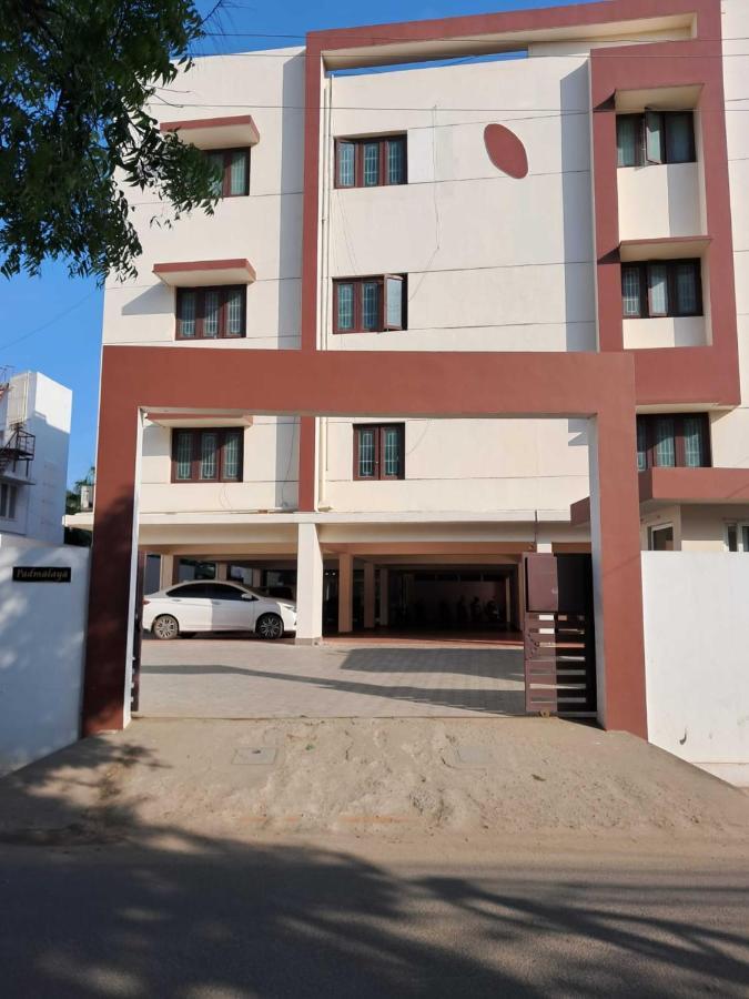 Mayfair Service Apartments Coimbatore Eksteriør billede